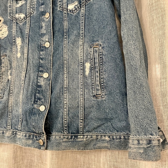 Zara Oversized Distressed Denim Jacket - Picture 4 of 5